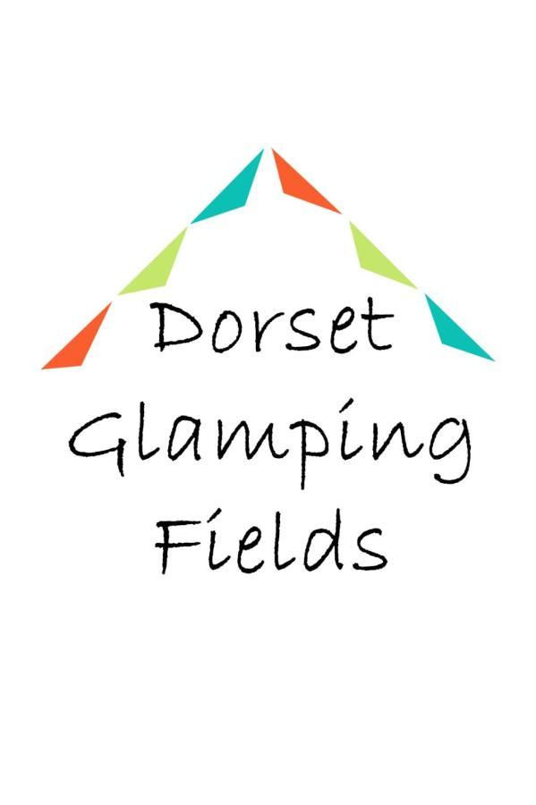 فندق Dorset Glamping Fields Corfe Mullen المظهر الخارجي الصورة